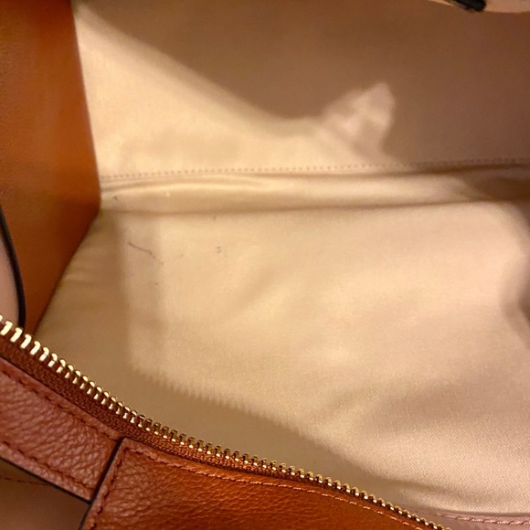 Like New Rebecca Minkoff “Kate” Soft Handbag - Picture 7 of 9